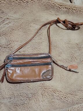 LAND Leather Logo Tag in Light Brown Vintage Crossbody